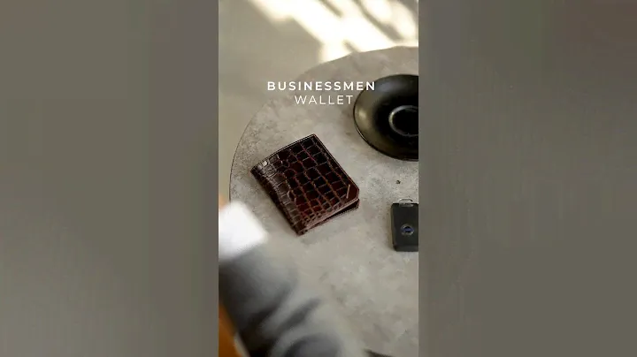 Welcome to our new businessmen wallet.uniqueness goes side by side with elegance. #wallet #genuine.